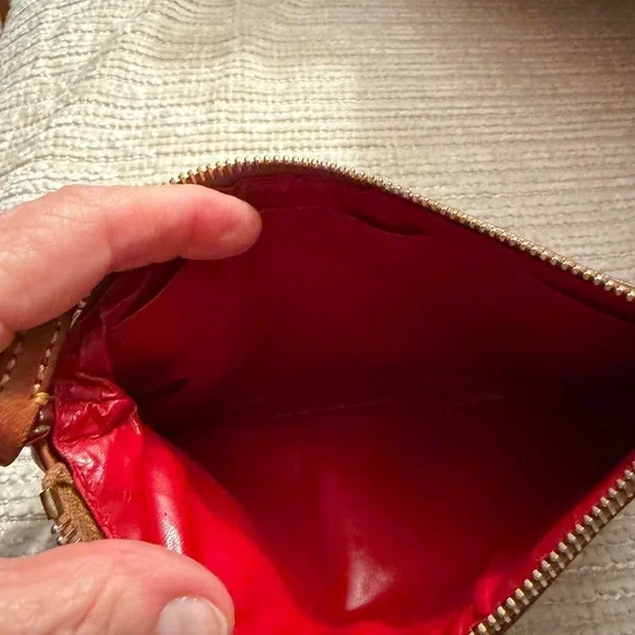 Dooney & Bourke Black and Brown Pebbled Leather Bag 8x4.5 - Picture 6 of 10